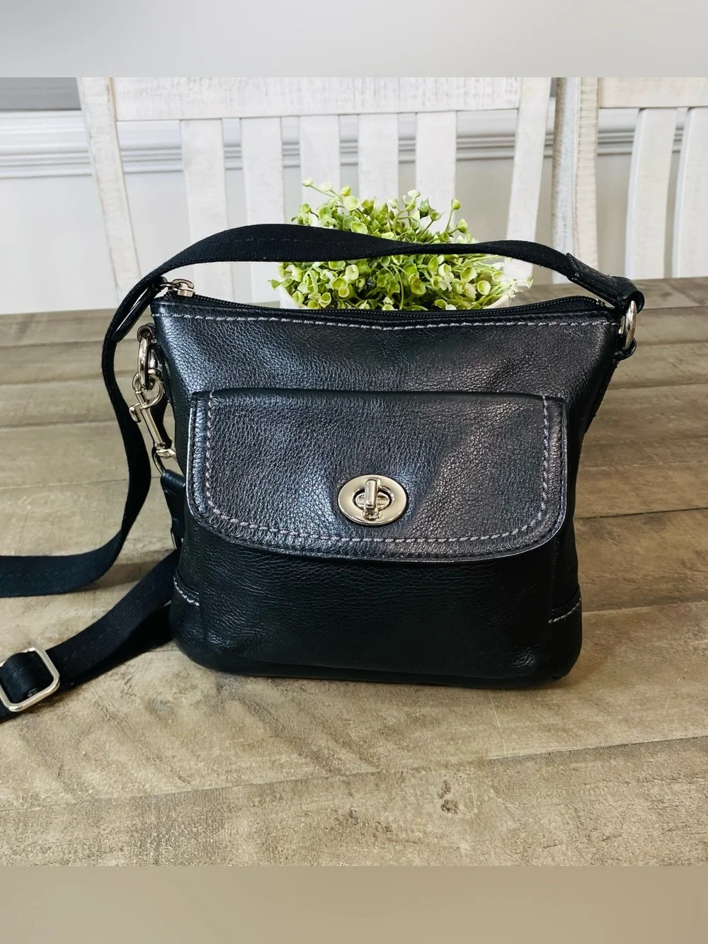 Coach Park Black Leather Crossbody Shoulder Bag Silver Hardware Turnlock